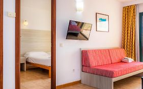 Apto Con Terraza 403